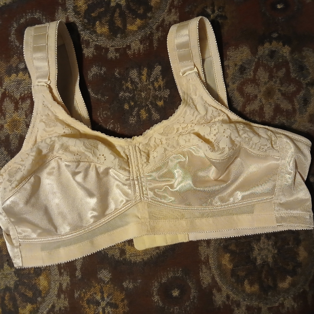 Jodee Balanced Fit Surgical Post Surgery Mastecomy Bra